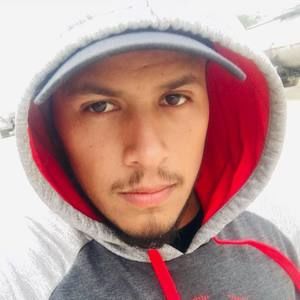 Meet your Posher, Carlos